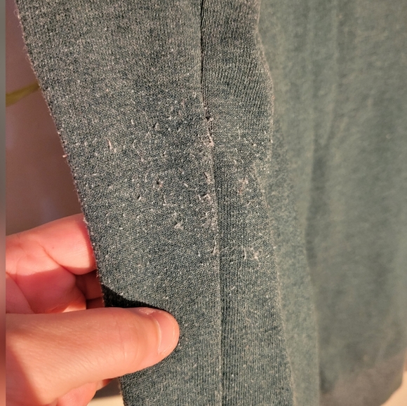 H&M green zip-up hoodie - Picture 4 of 4